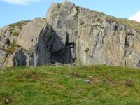 Strange outcrops on the crossing to Moss Wood