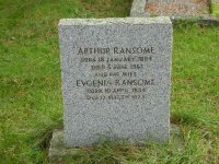 …..the resting place of Arthur and Evgenia Ransome